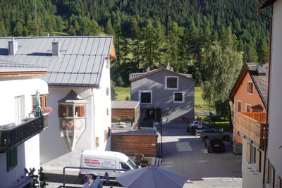 Looking over Zuoz rooftops to the mountains