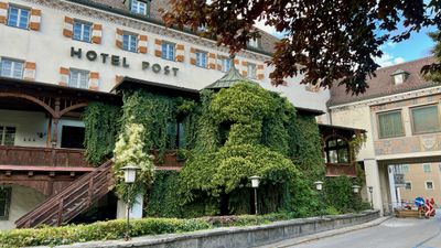 Hotel Post in Imst, ivy on the facade