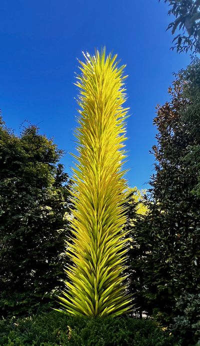 Chihuly glass garden piece